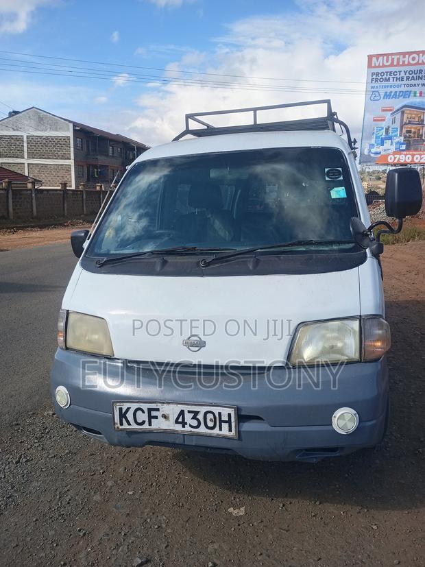 Nissan Caravan 2010 White