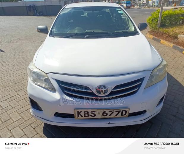 Toyota Corolla 2011 White