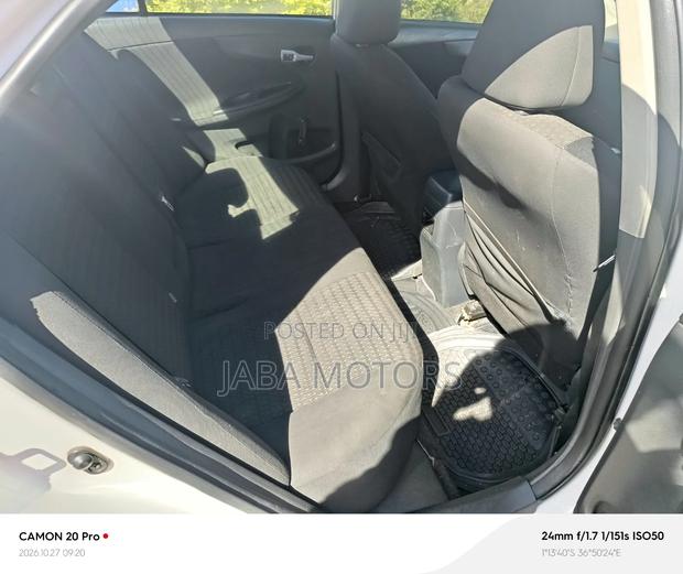 Toyota Corolla 2011 White