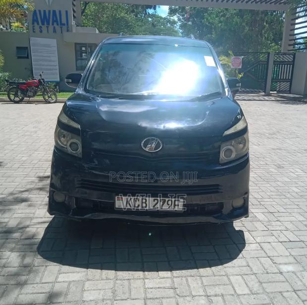 Toyota Voxy 2008 Black