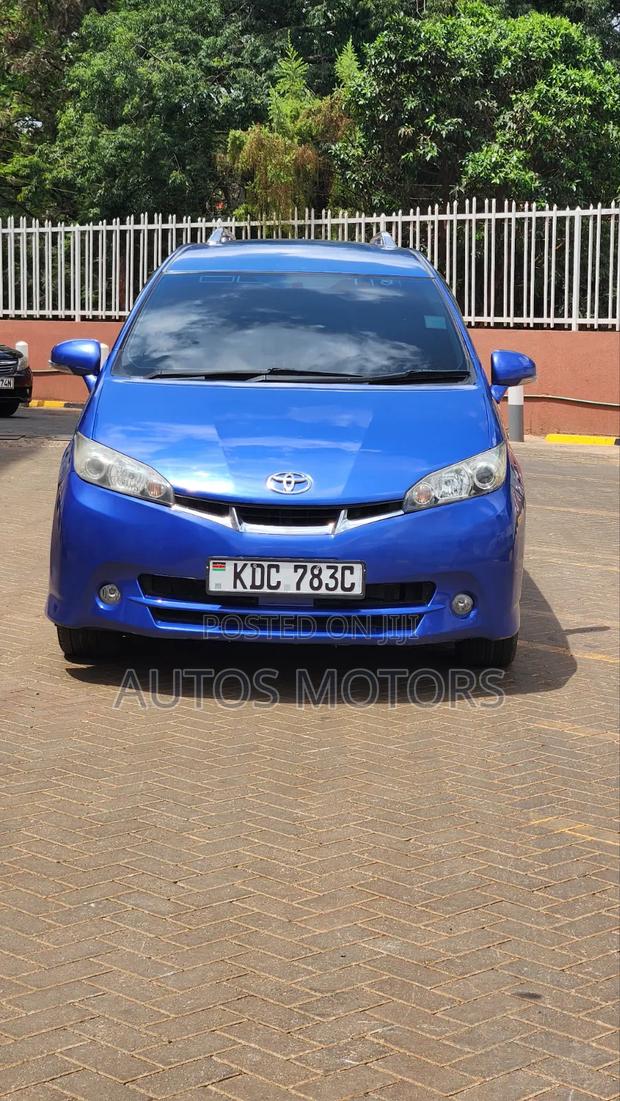 Toyota Wish 2014 Blue