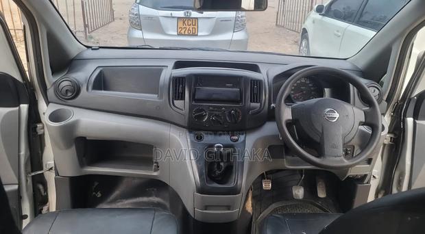 Nissan NV200 2011 Silver