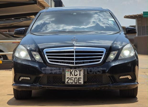 Mercedes-Benz E250 2011 Black