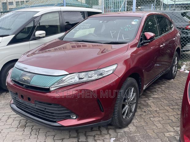 Toyota Harrier 2.0 2019 Maroon