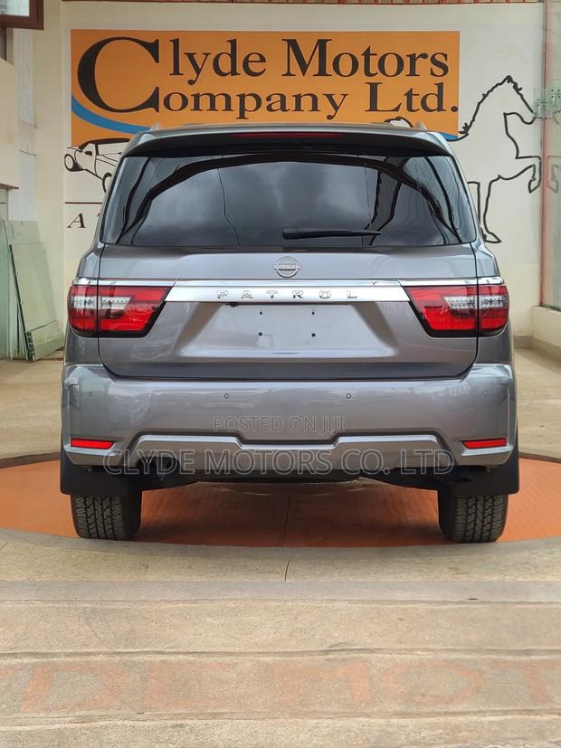 New Nissan Patrol 2022 Gray