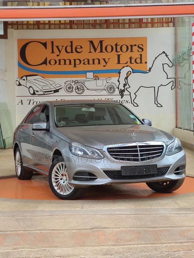 Mercedes-Benz E200 2014 Gray