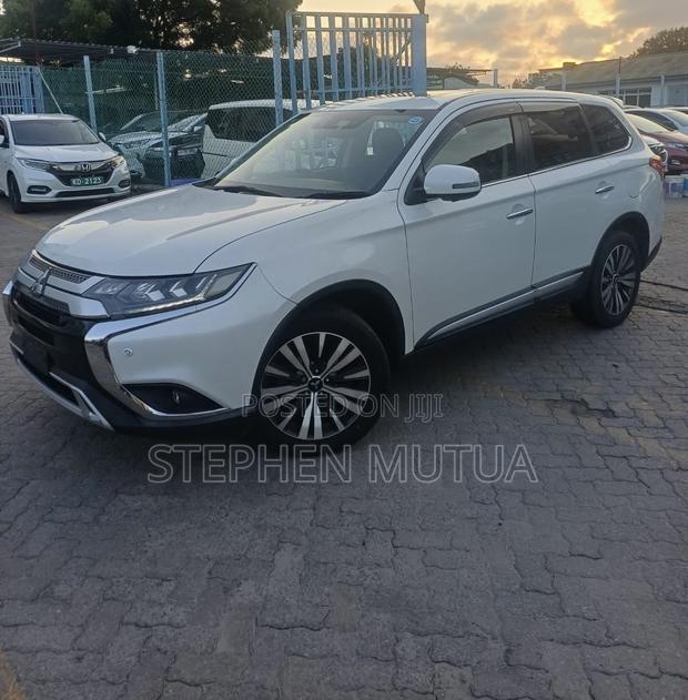 Mitsubishi Outlander SE AWC 2019 White
