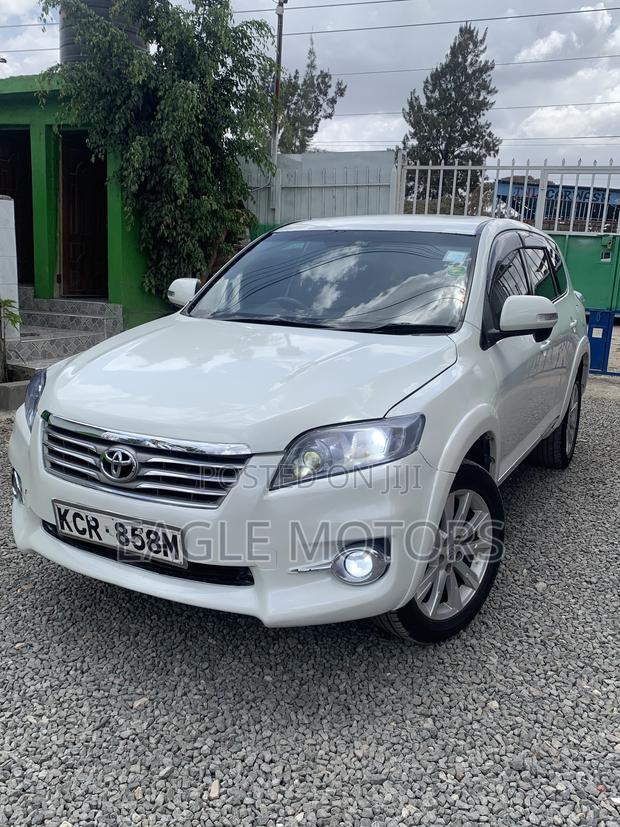 Toyota Vanguard 2012 Pearl