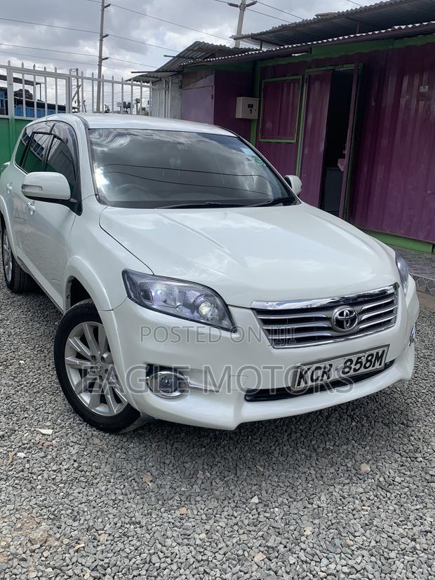 Toyota Vanguard 2012 Pearl