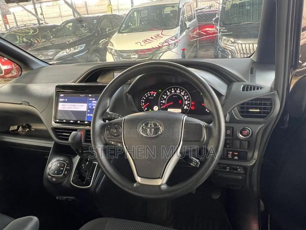 Toyota Noah 2.0 FWD (7 Seater) 2019 Black