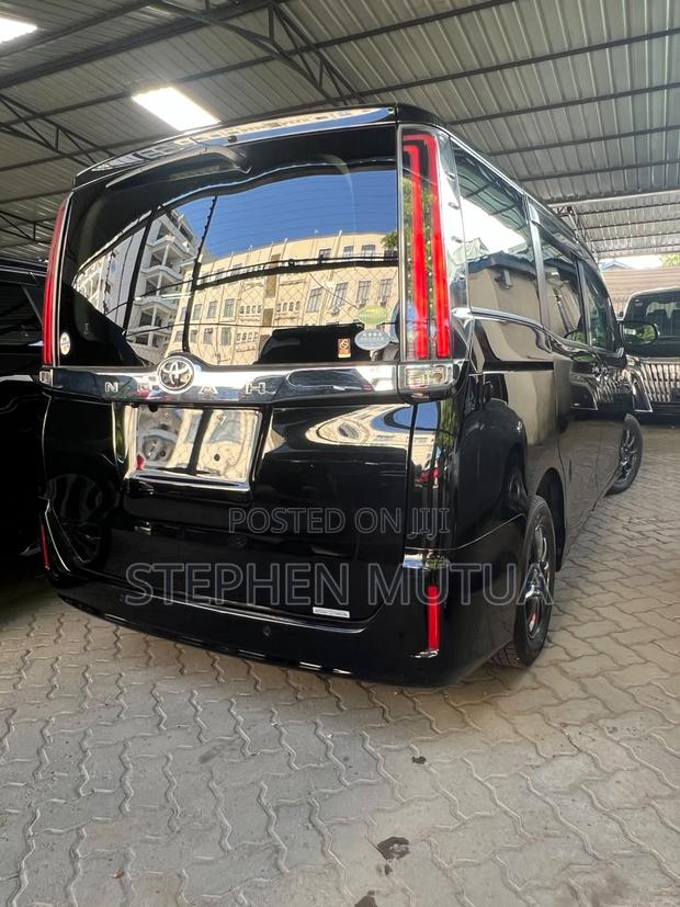 Toyota Noah 2.0 FWD (7 Seater) 2019 Black