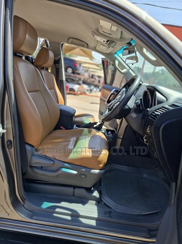 Toyota Land Cruiser Prado 2011 Gray