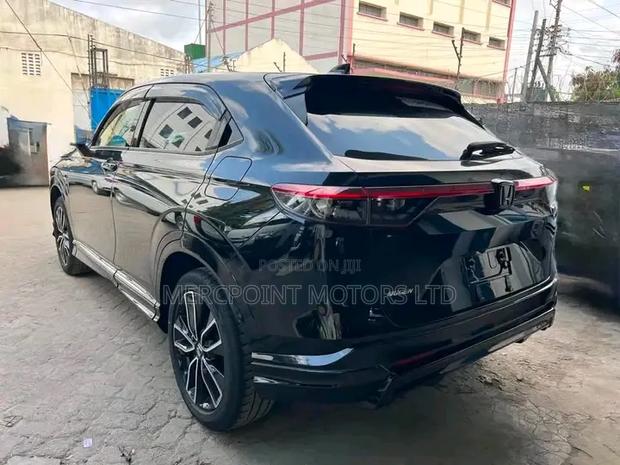 Honda Vezel 2021 Matt Black