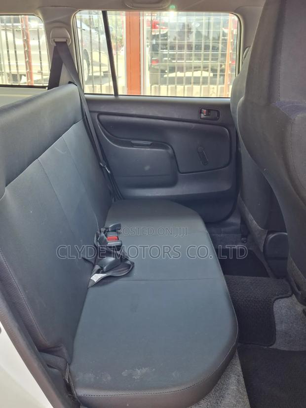 Toyota Probox 1.3 DX 2WD 2019 White