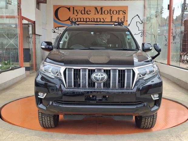 Toyota Land Cruiser Prado 2.8 2018 Black