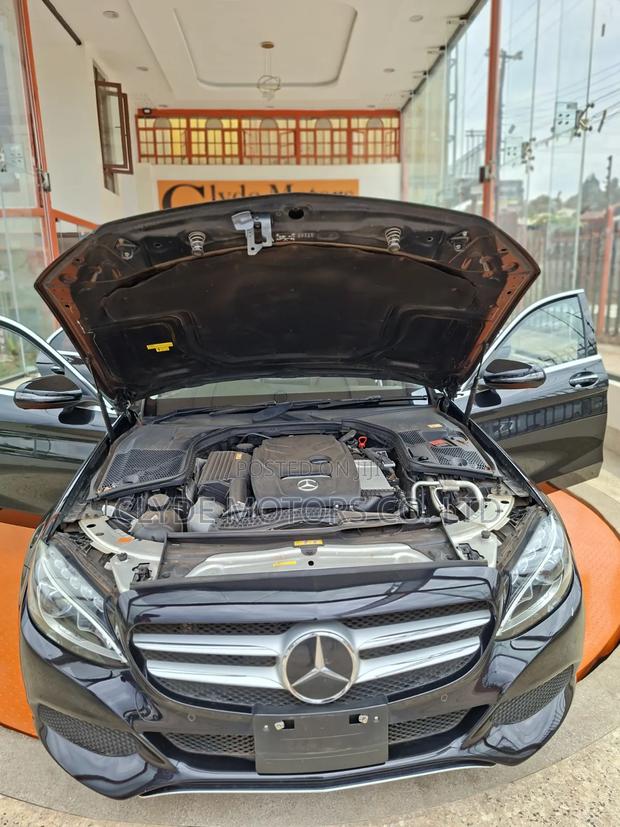 Mercedes-Benz C180 2016 Black