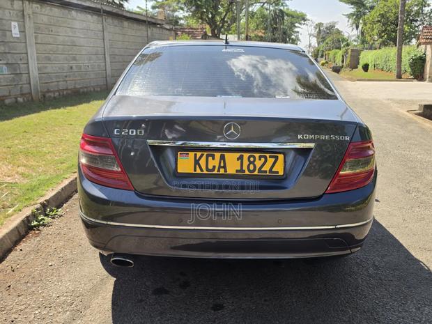 Mercedes-Benz C200 2007 Gray