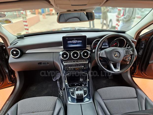 Mercedes-Benz C180 2016 Black