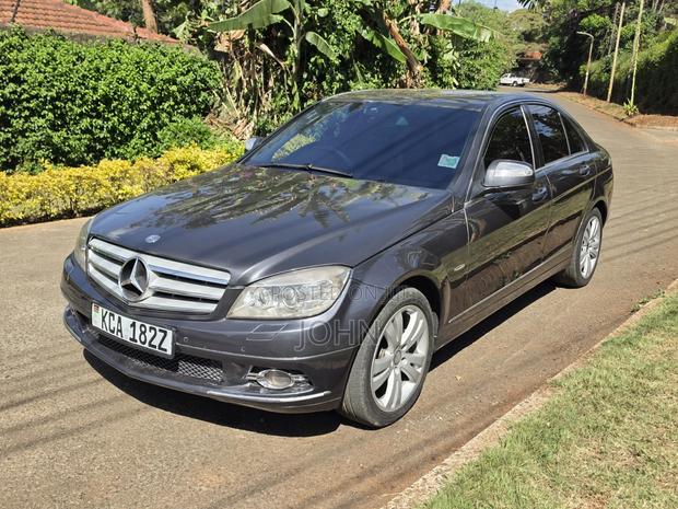 Mercedes-Benz C200 2007 Gray