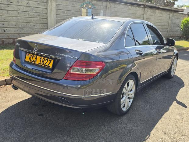Mercedes-Benz C200 2007 Gray