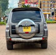 Mitsubishi Pajero 3.8 V6 GLS/GLX 2011 Gray for sale