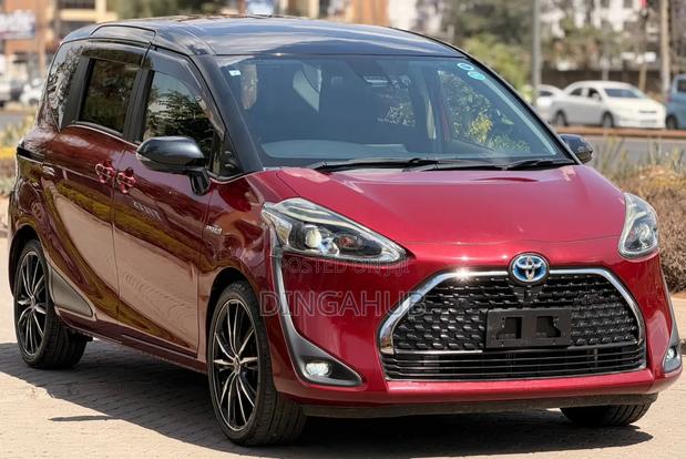 Toyota Sienta 1.5 Hybrid FWD (6-seater) 2019 Red