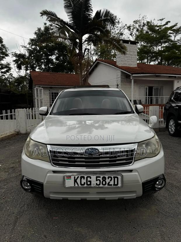 Subaru Forester 2009 White