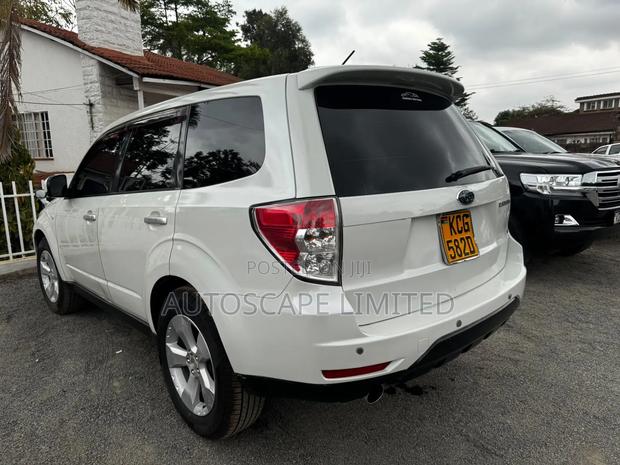 Subaru Forester 2009 White