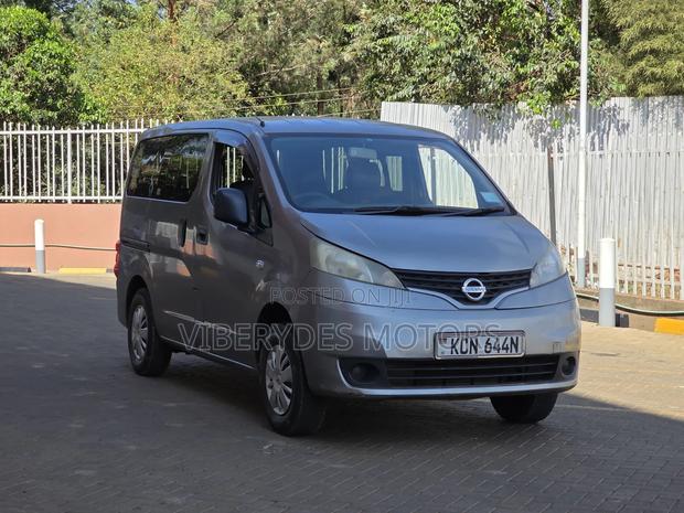 Nissan NV200 2011 Gray