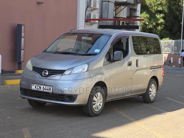 Nissan NV200 2011 Gray