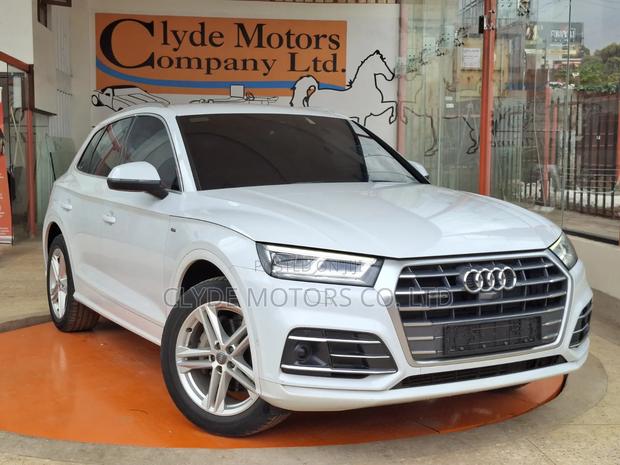Audi Q5 2.0T Tech Premium AWD quattro 2018 White