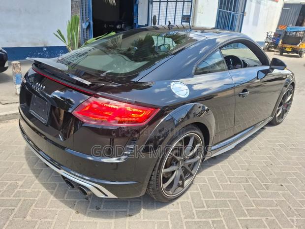 Audi Quattro 2020 Black