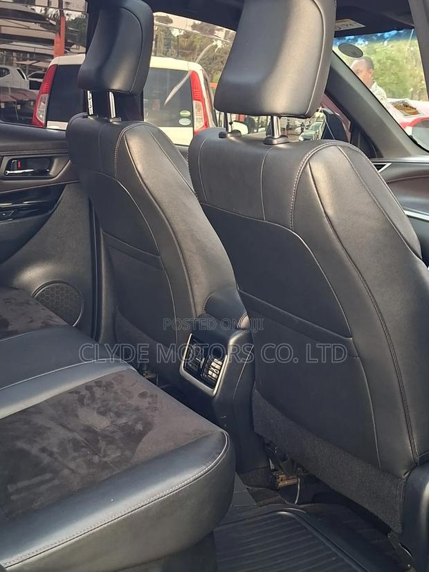Toyota Harrier 2.5 Hybrid 4WD 2016 Black