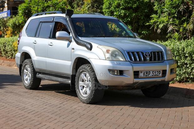 Toyota Land Cruiser Prado 2006 Silver