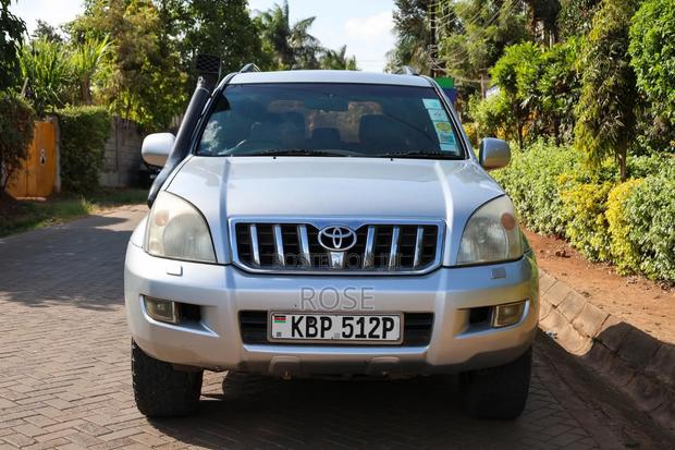 Toyota Land Cruiser Prado 2006 Silver