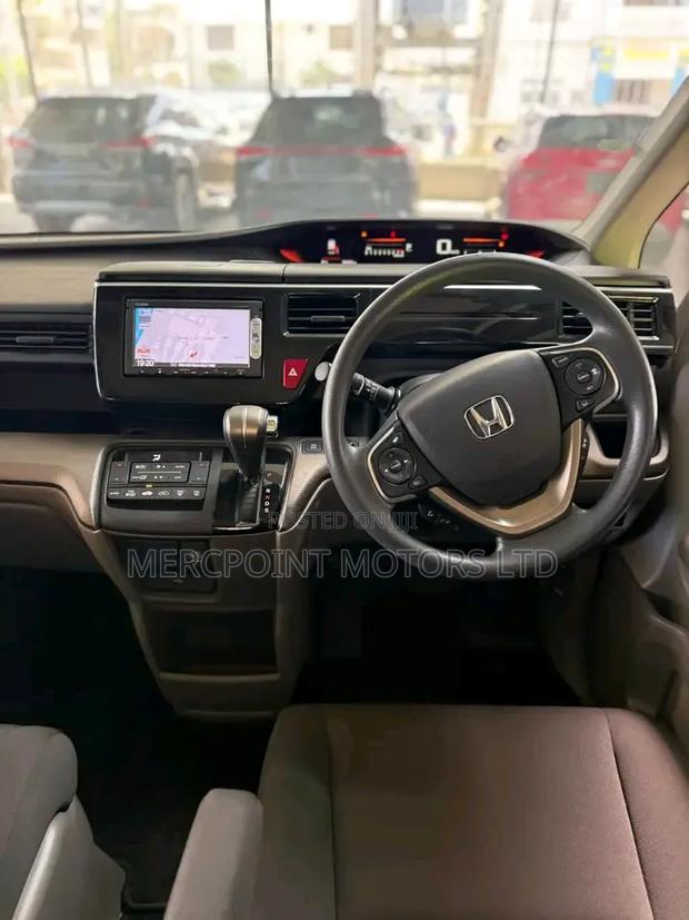 Honda Stepwgn 2019 Gray