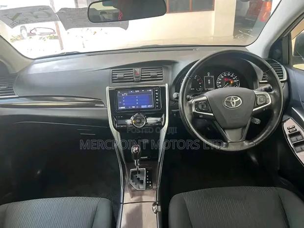 Toyota Allion 2019 Silver