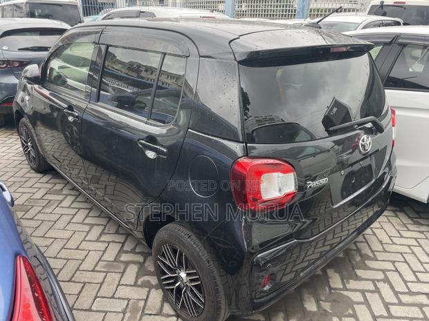 Toyota Passo 1.0 FWD 2019 Black