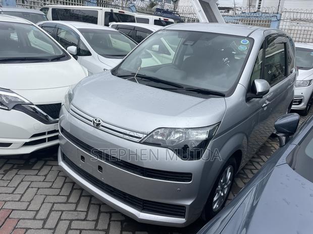 Toyota Spade 1.5 2019 Silver