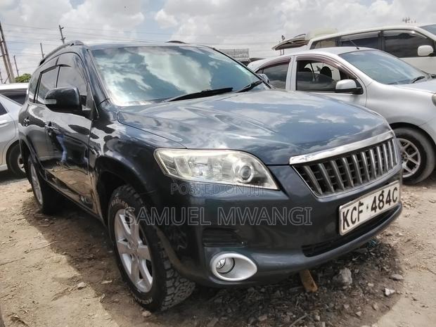 Toyota Vanguard 2010 Gray