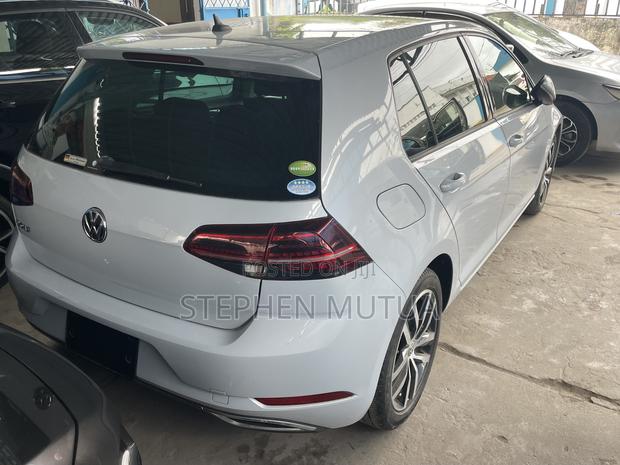Volkswagen Golf 1.4T S FWD 2019 White