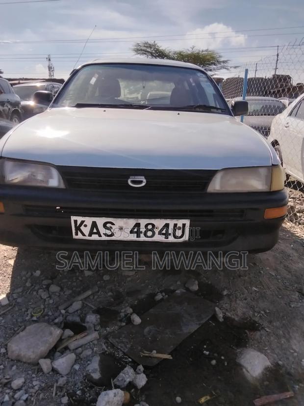 Toyota Corolla G-Touring 2000 Silver