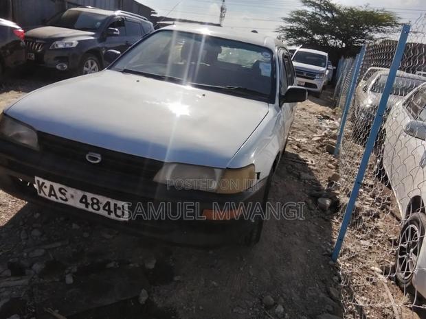 Toyota Corolla G-Touring 2000 Silver
