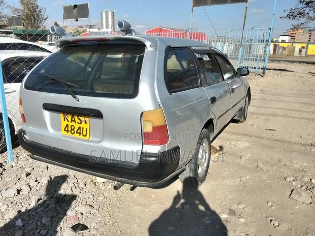 Toyota Corolla G-Touring 2000 Silver