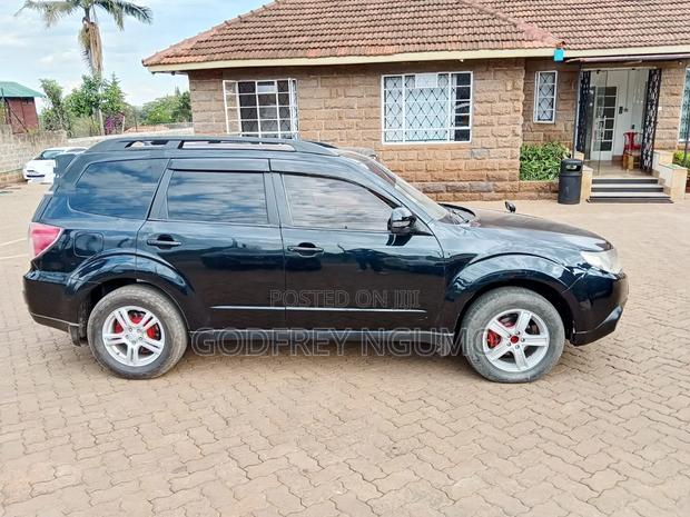 Subaru Forester 2011 Black