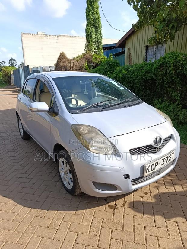 Toyota Vitz 2011 Pink