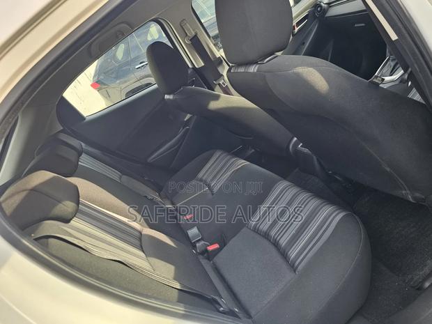 Mazda 2 2021 Pearl