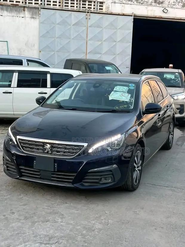 Peugeot 308 2019 Matt Black