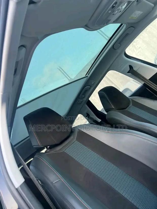 Peugeot 308 2019 Matt Black