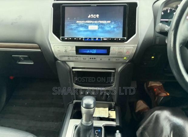 Toyota Land Cruiser 2021 Gray